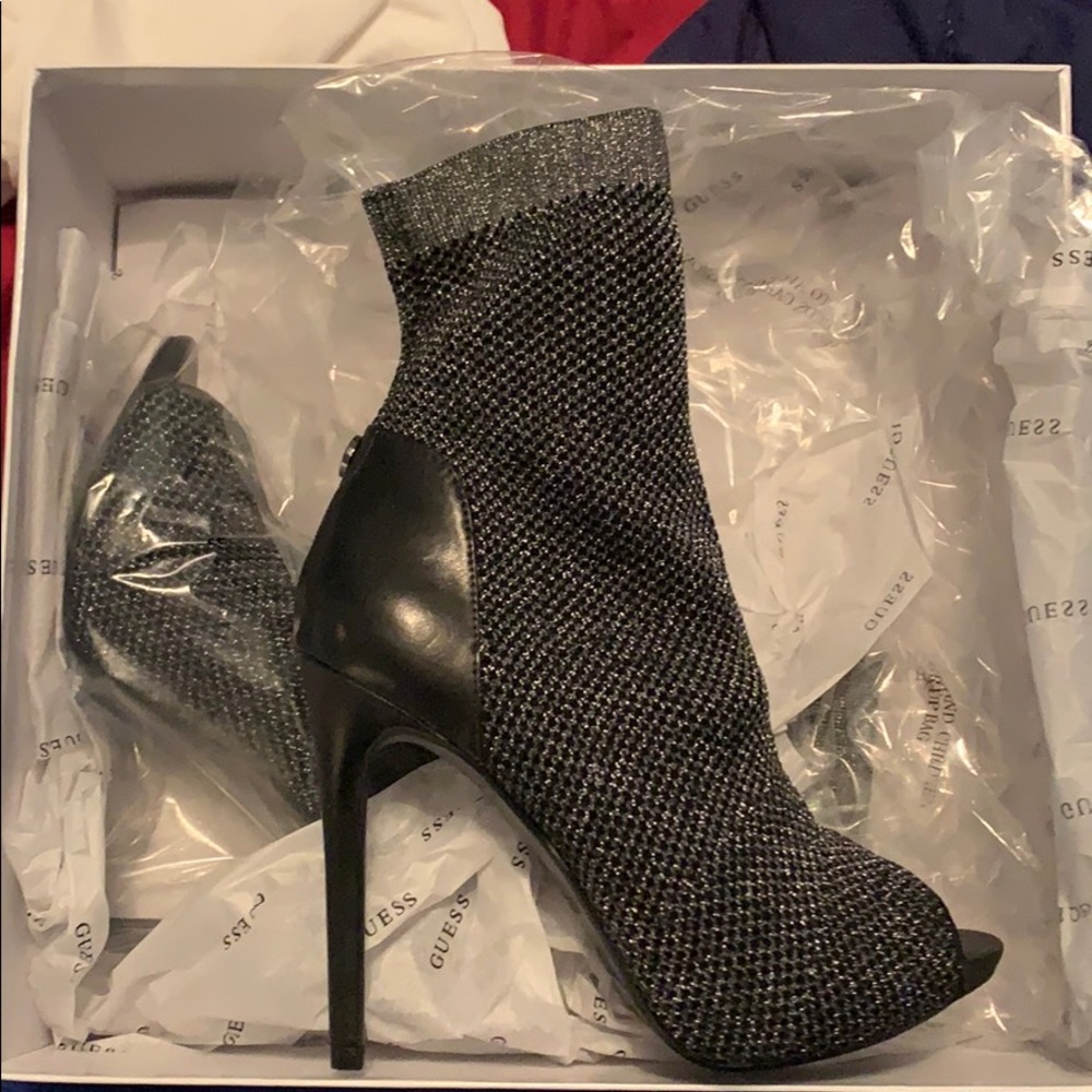 Guess stiletto bootie black with pewter sparkle